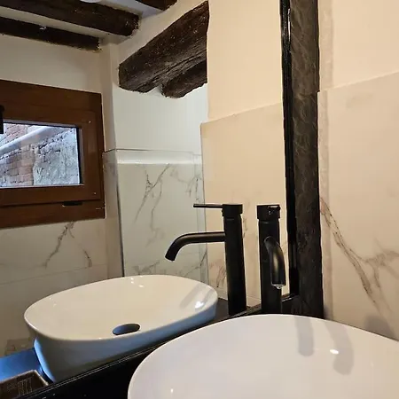 Dolcevita Apartment *